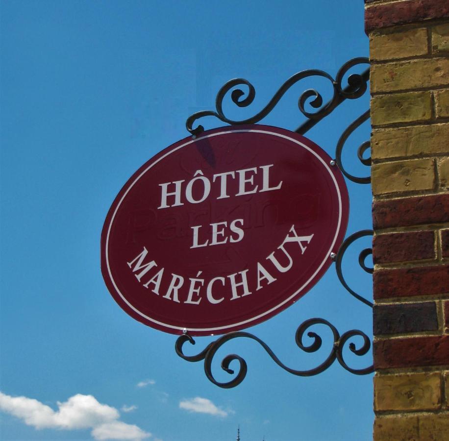 Hotel Les Marechaux โอแซร์ ภายนอก รูปภาพ